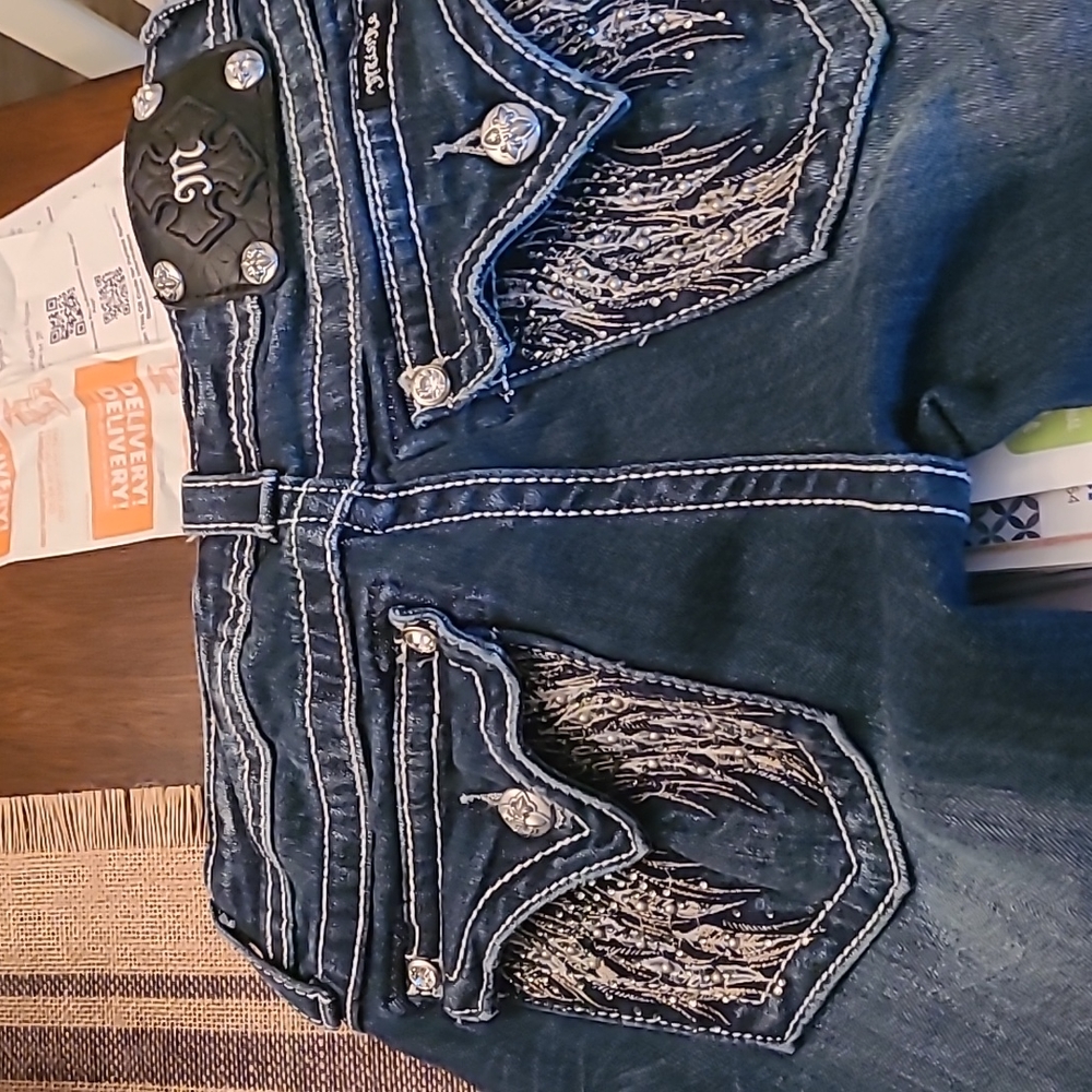 Miss Me boot cut 28 like new